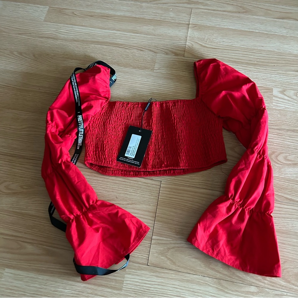 NWT PrettyLittleThing Red Ruched Long Sleee Crop Top Size 6 - Picture 9 of 9